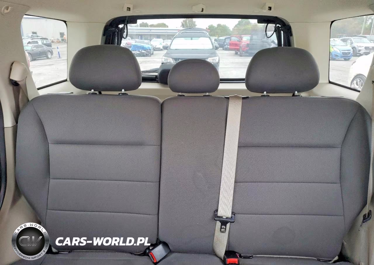 2009 Ford Escape Xlt VIN:1FMCU03759KD04237 - 10