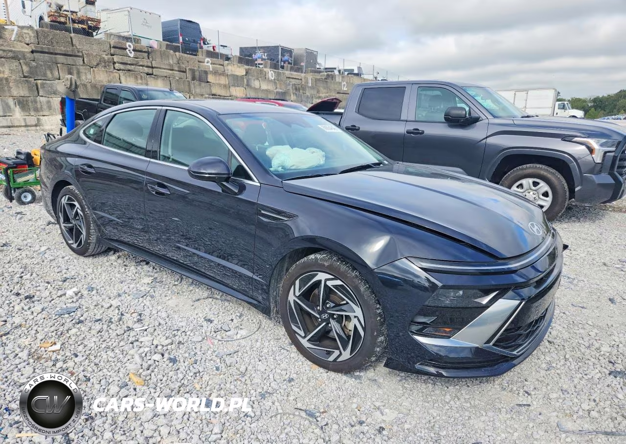 2026 Hyundai Sonata Sel Sport VIN:KMHL64JA3TA570983 - 4