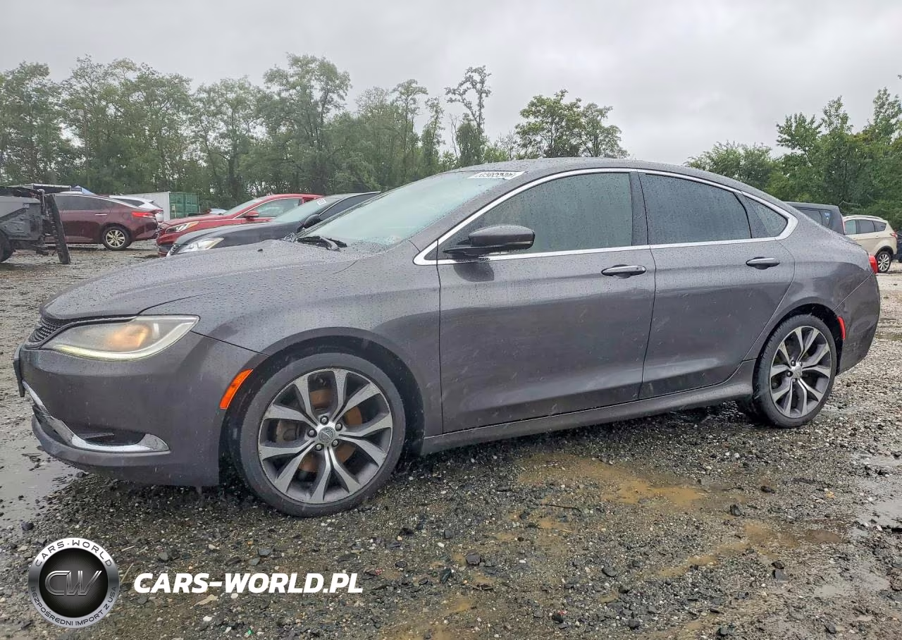 2015 Chrysler 200 C VIN:1C3CCCCB2FN509249 - 1