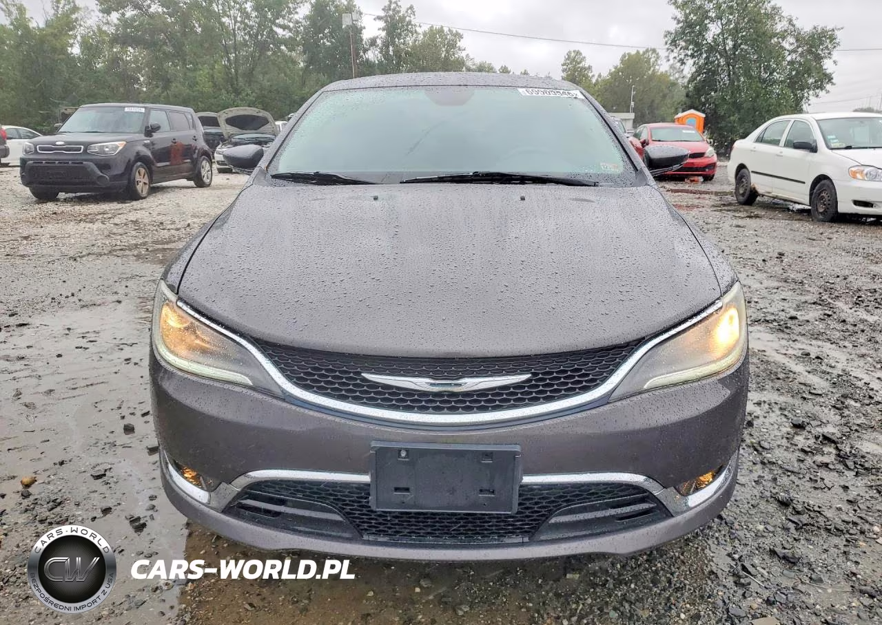 2015 Chrysler 200 C VIN:1C3CCCCB2FN509249 - 5