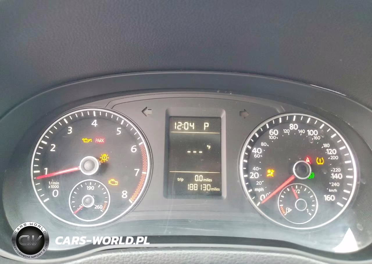 2015 Volkswagen Passat S VIN:1VWAS7A38FC097081 - 9