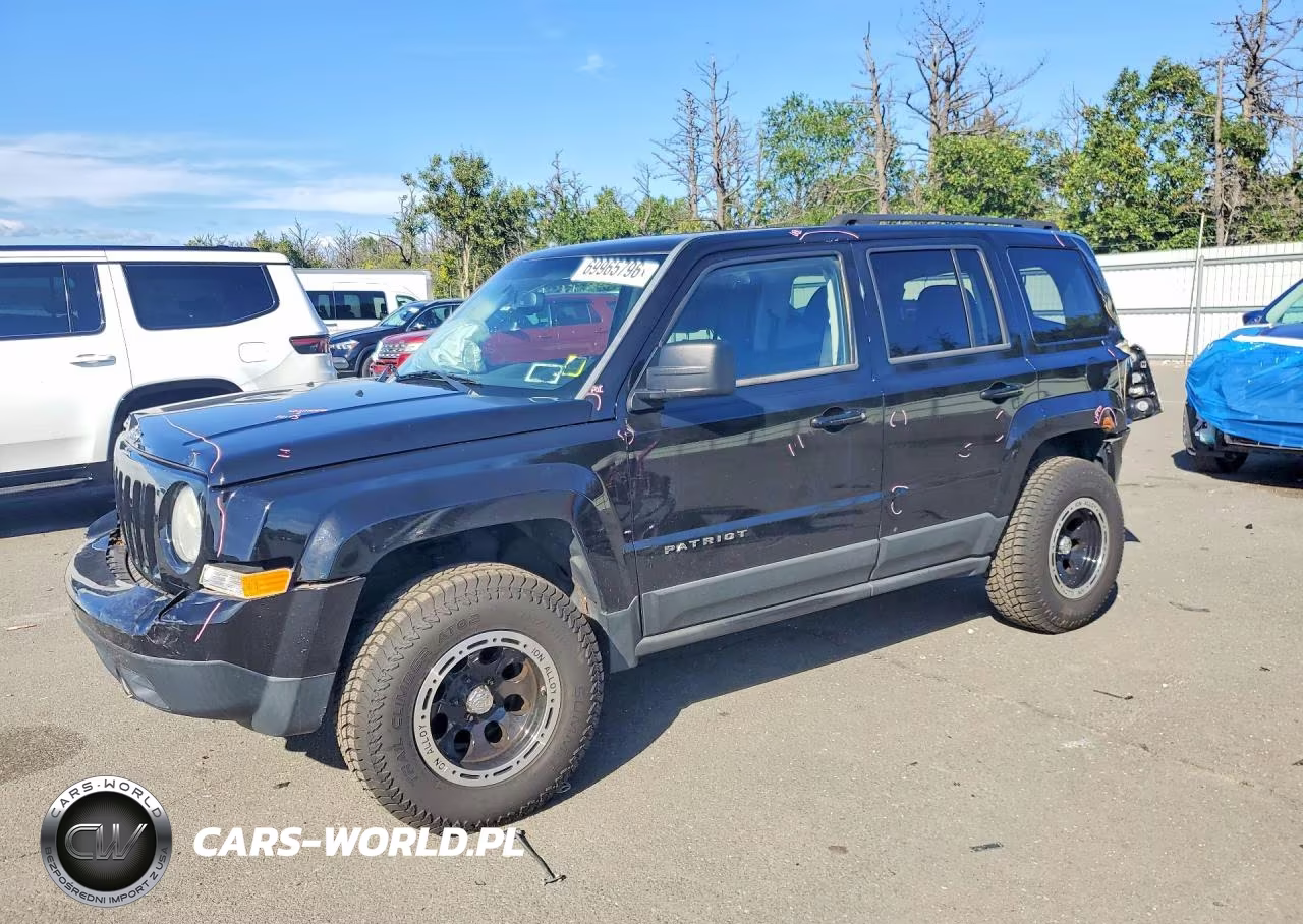 2012 Jeep Patriot Latitude VIN:1C4NJRFBXCD555065 - 1