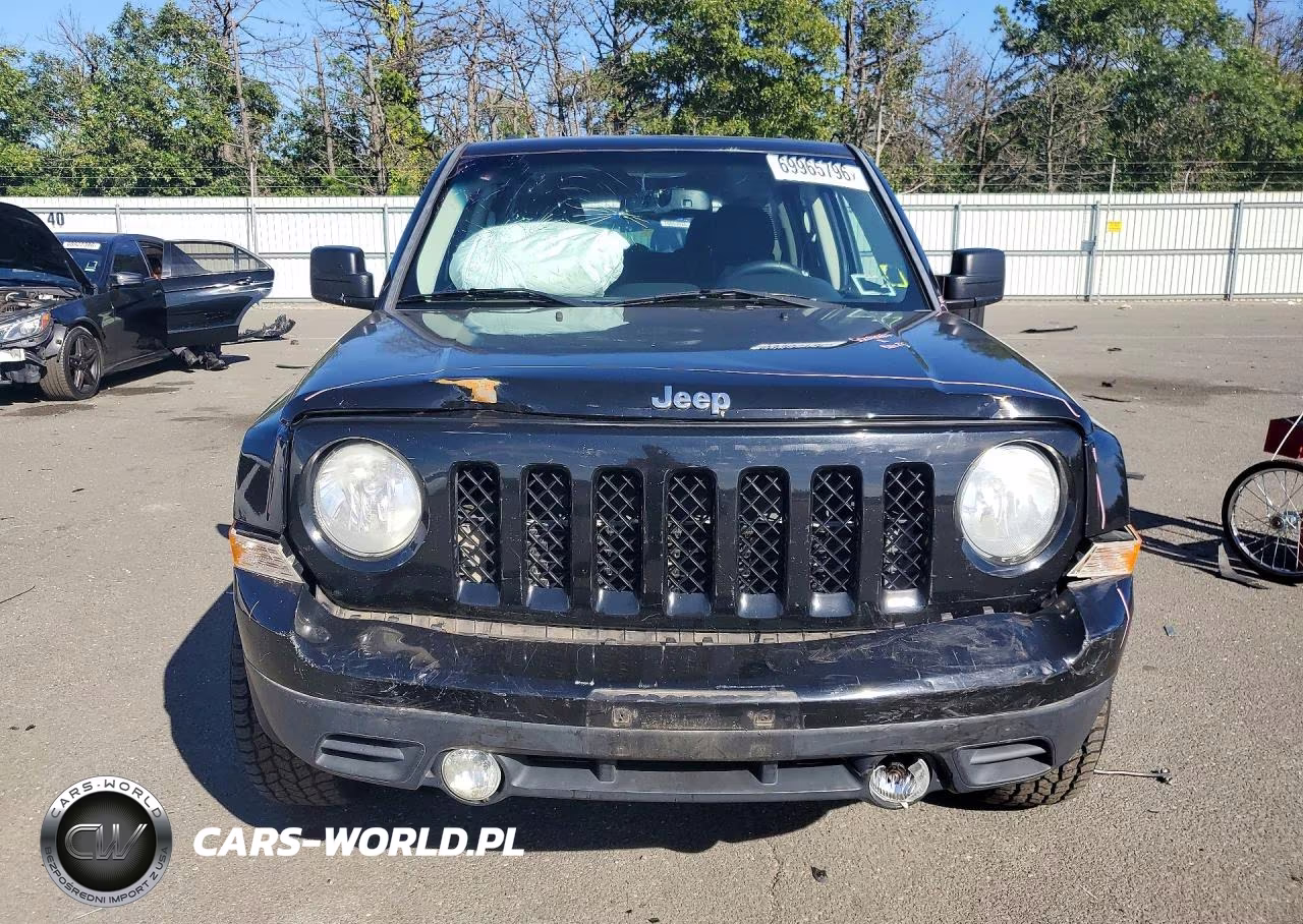 2012 Jeep Patriot Latitude VIN:1C4NJRFBXCD555065 - 5