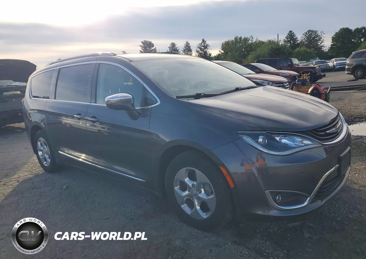 2018 Chrysler Pacifica Hybrid Limited VIN:2C4RC1N70JR230526 - 4