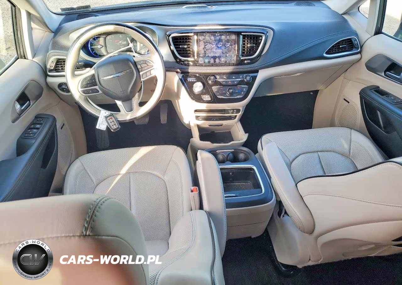 2018 Chrysler Pacifica Hybrid Limited VIN:2C4RC1N70JR230526 - 8