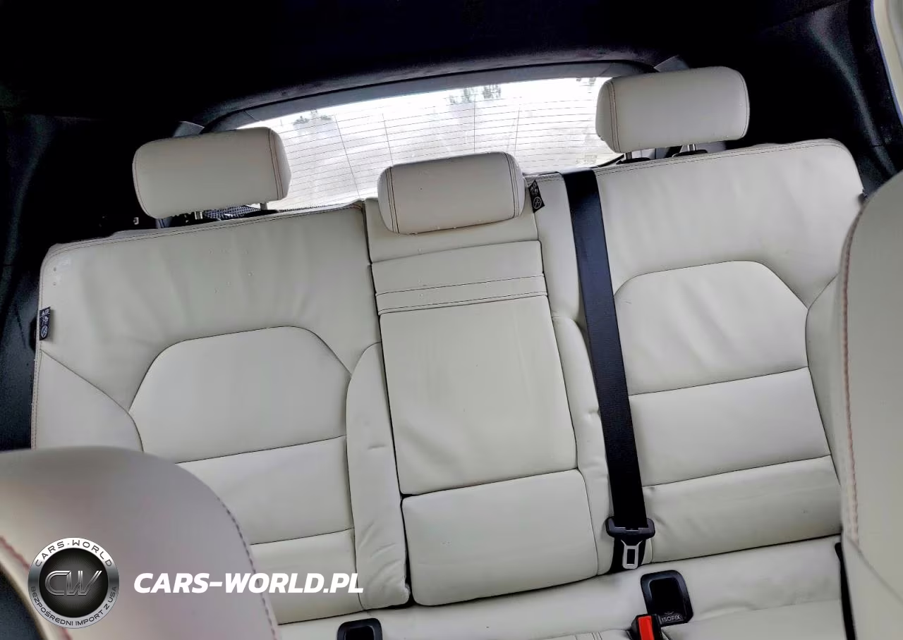 2018 Infiniti Qx30 Premium VIN:SJKCH5CP9JA042431 - 10