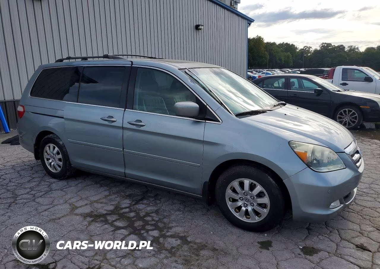 2007 Honda Odyssey Touring VIN:5FNRL38827B083825 - 4