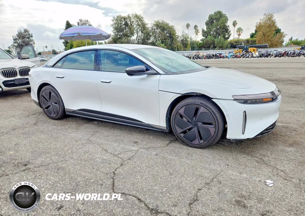2025 Lucid Motors Air Pure VIN:50EA1PGA7SA001633 - 4