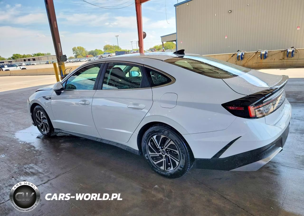 2026 Hyundai Sonata Hybrid Blue VIN:KMHL24JJXTA161925 - 2