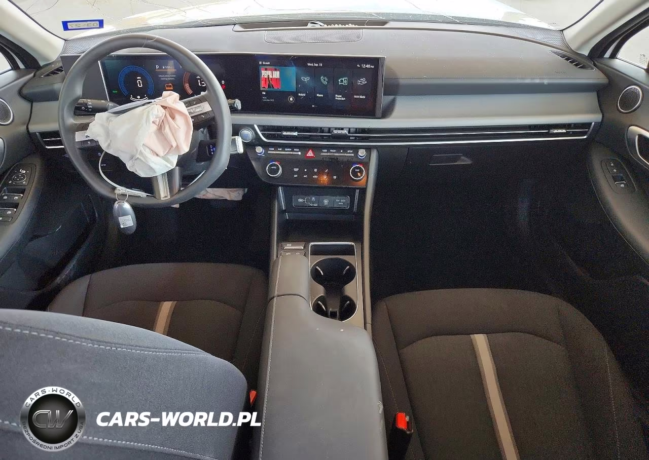 2026 Hyundai Sonata Hybrid Blue VIN:KMHL24JJXTA161925 - 8