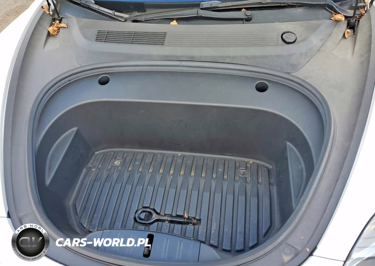 2022 Tesla Model 3 VIN:5YJ3E1EA9NF372211 - 11