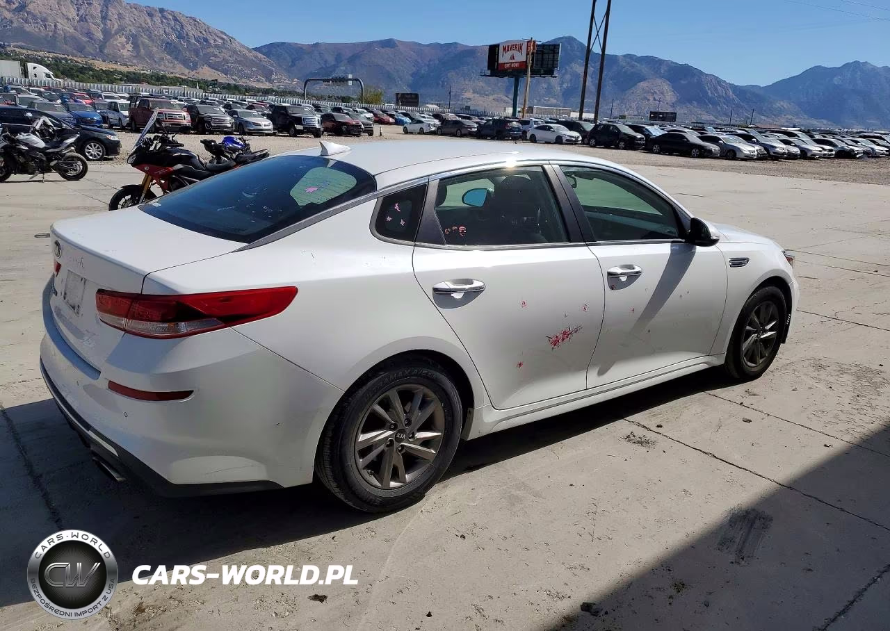 2019 Kia Optima Lx VIN:5XXGT4L33KG350968 - 3