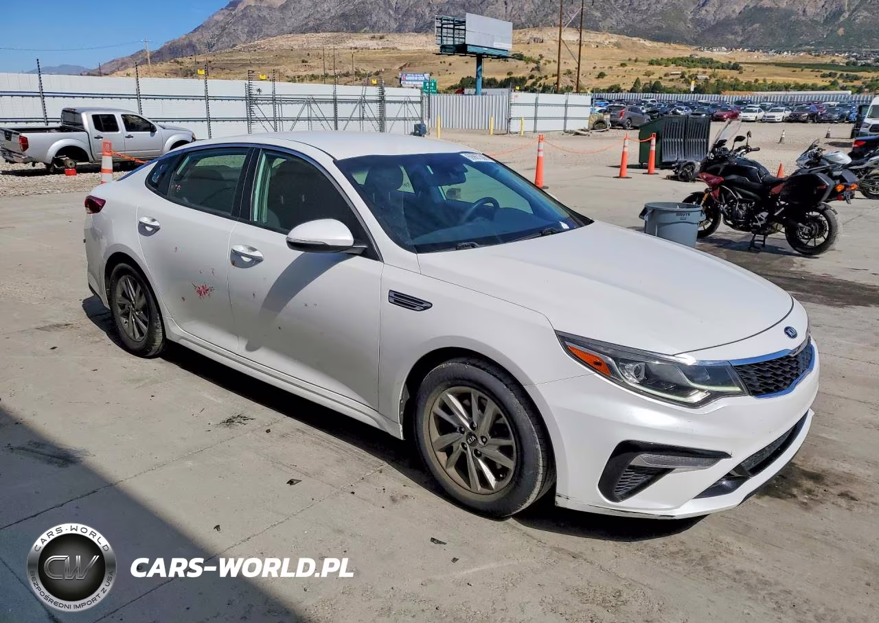 2019 Kia Optima Lx VIN:5XXGT4L33KG350968 - 4