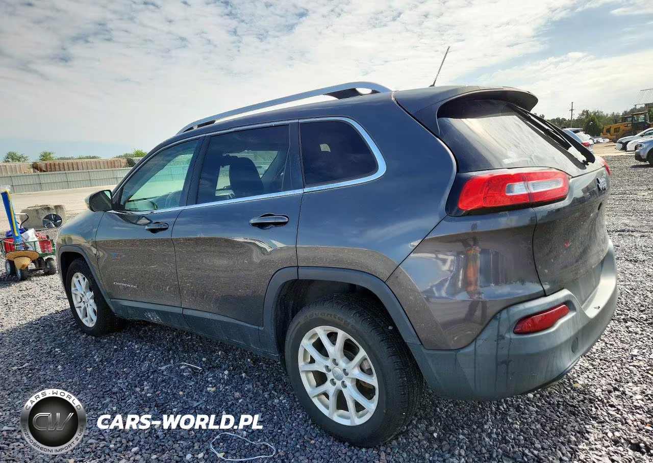 2016 Jeep Cherokee Latitude VIN:1C4PJLCB1GW200709 - 2