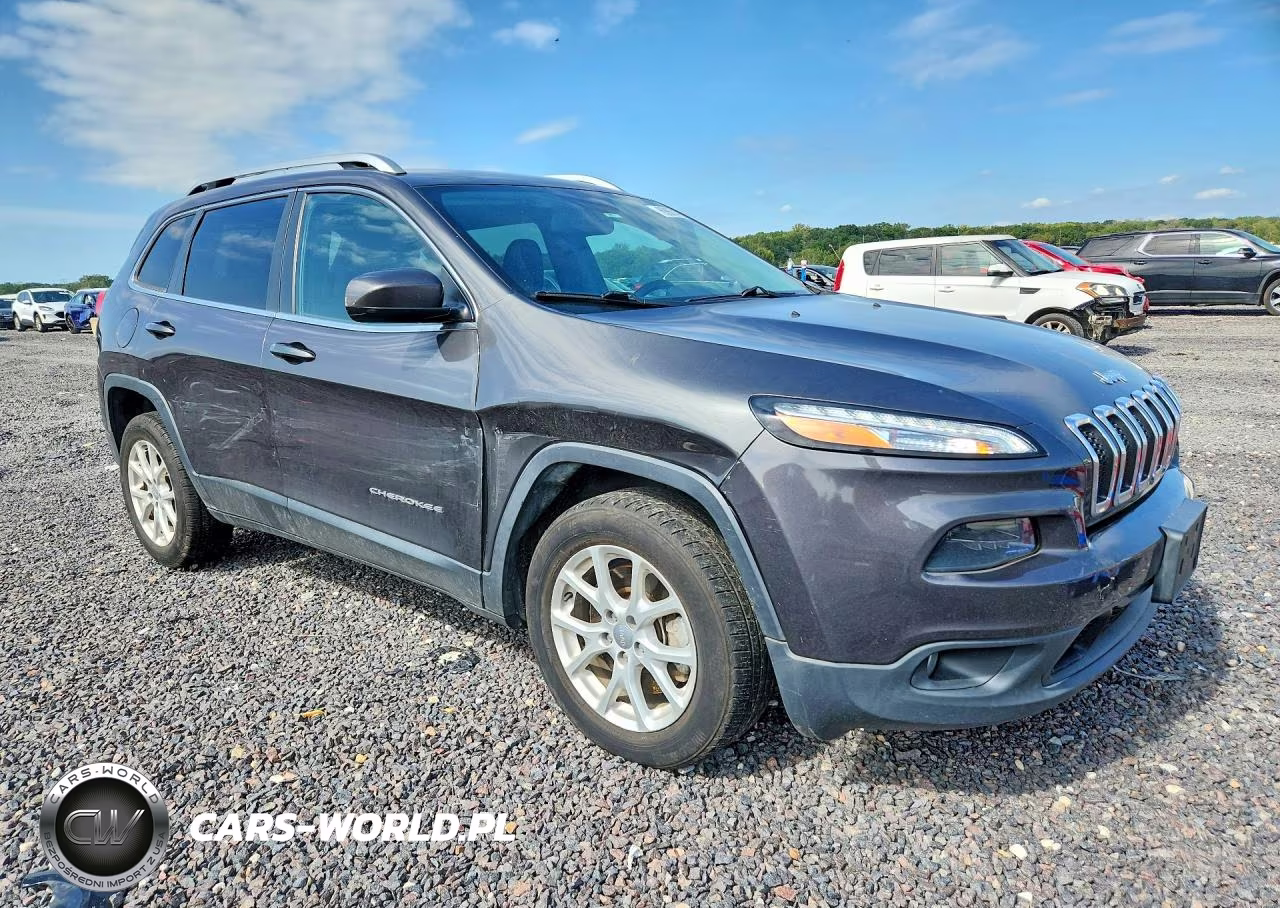 2016 Jeep Cherokee Latitude VIN:1C4PJLCB1GW200709 - 4