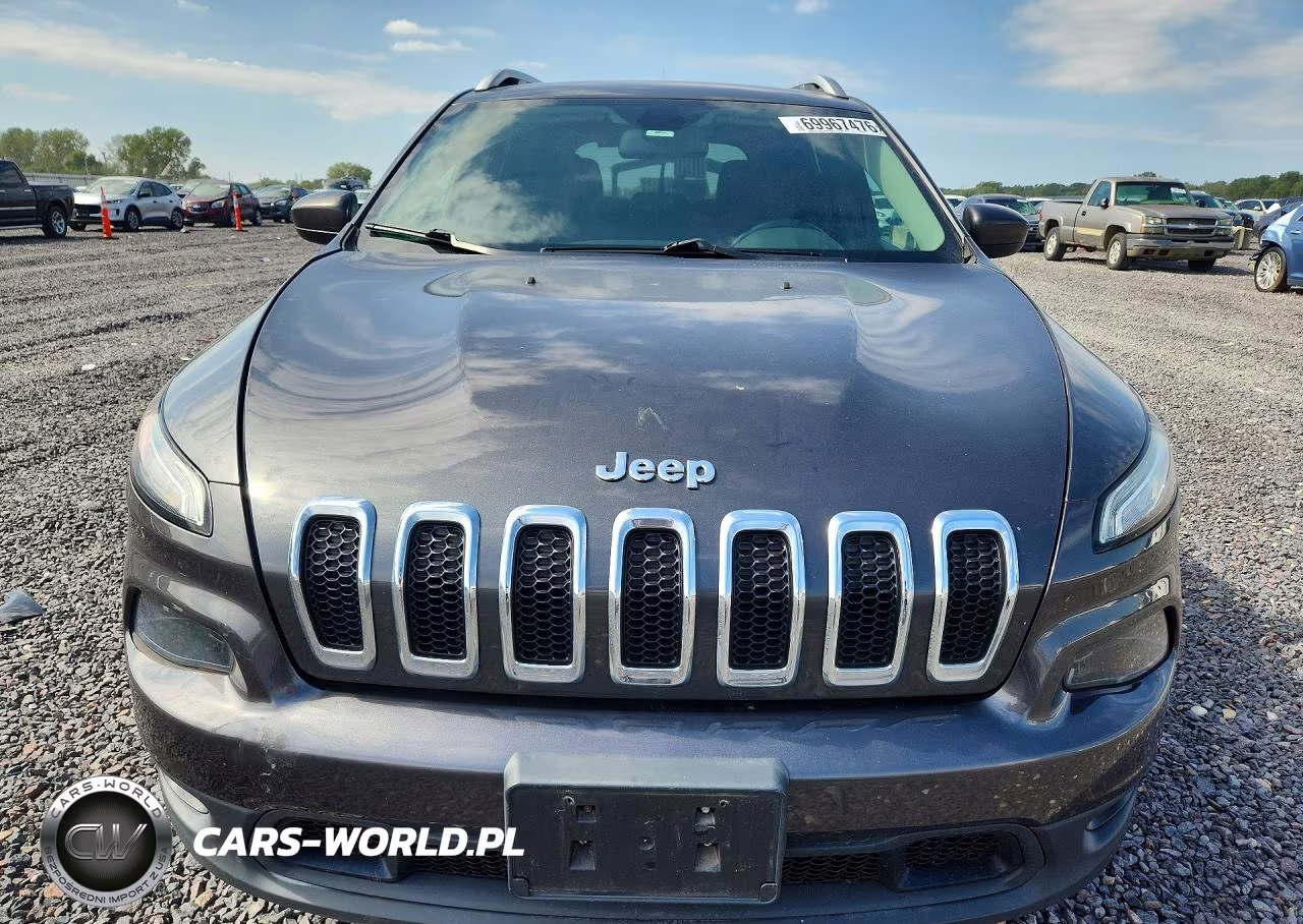 2016 Jeep Cherokee Latitude VIN:1C4PJLCB1GW200709 - 5