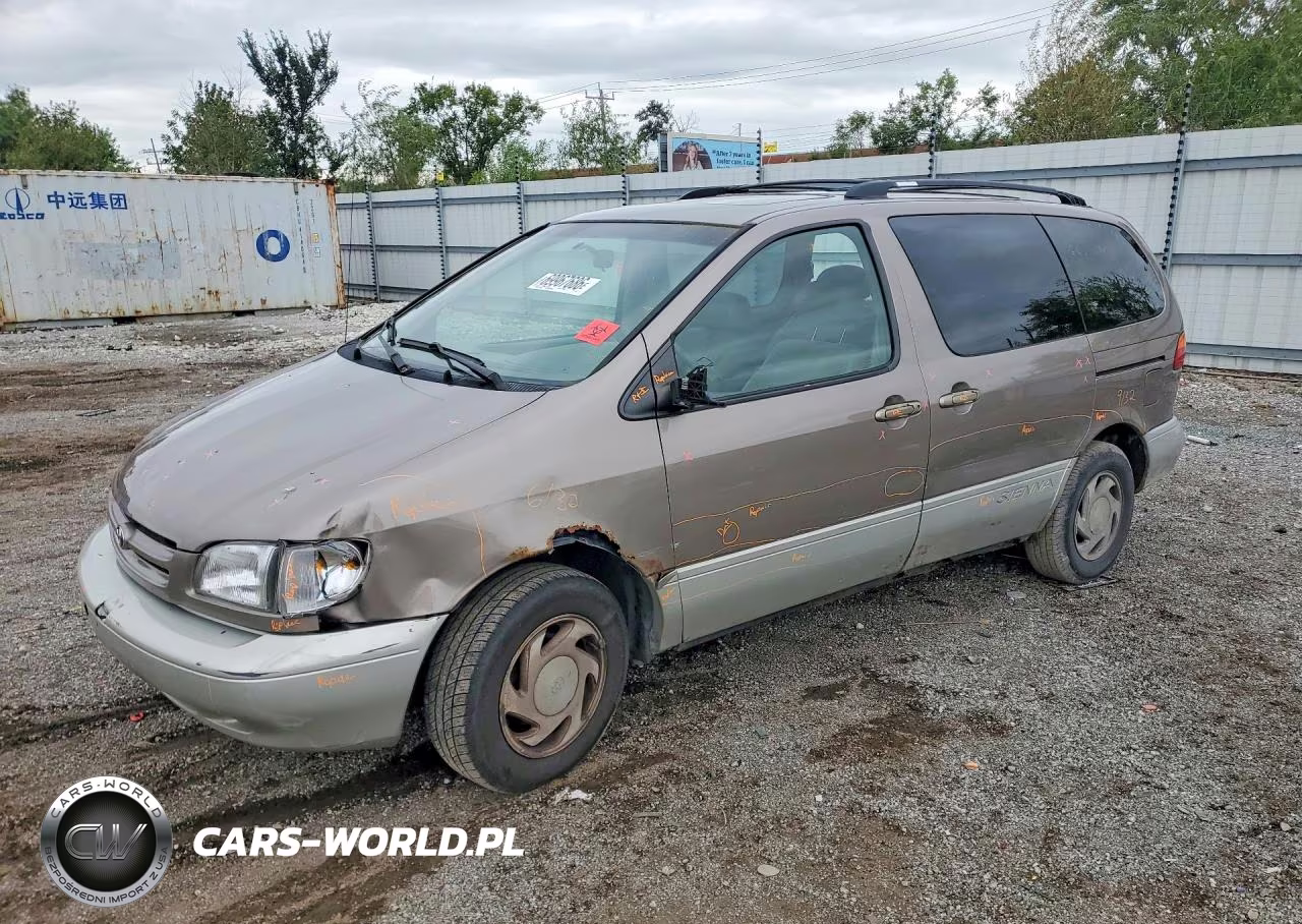 1999 Toyota Sienna Xle
