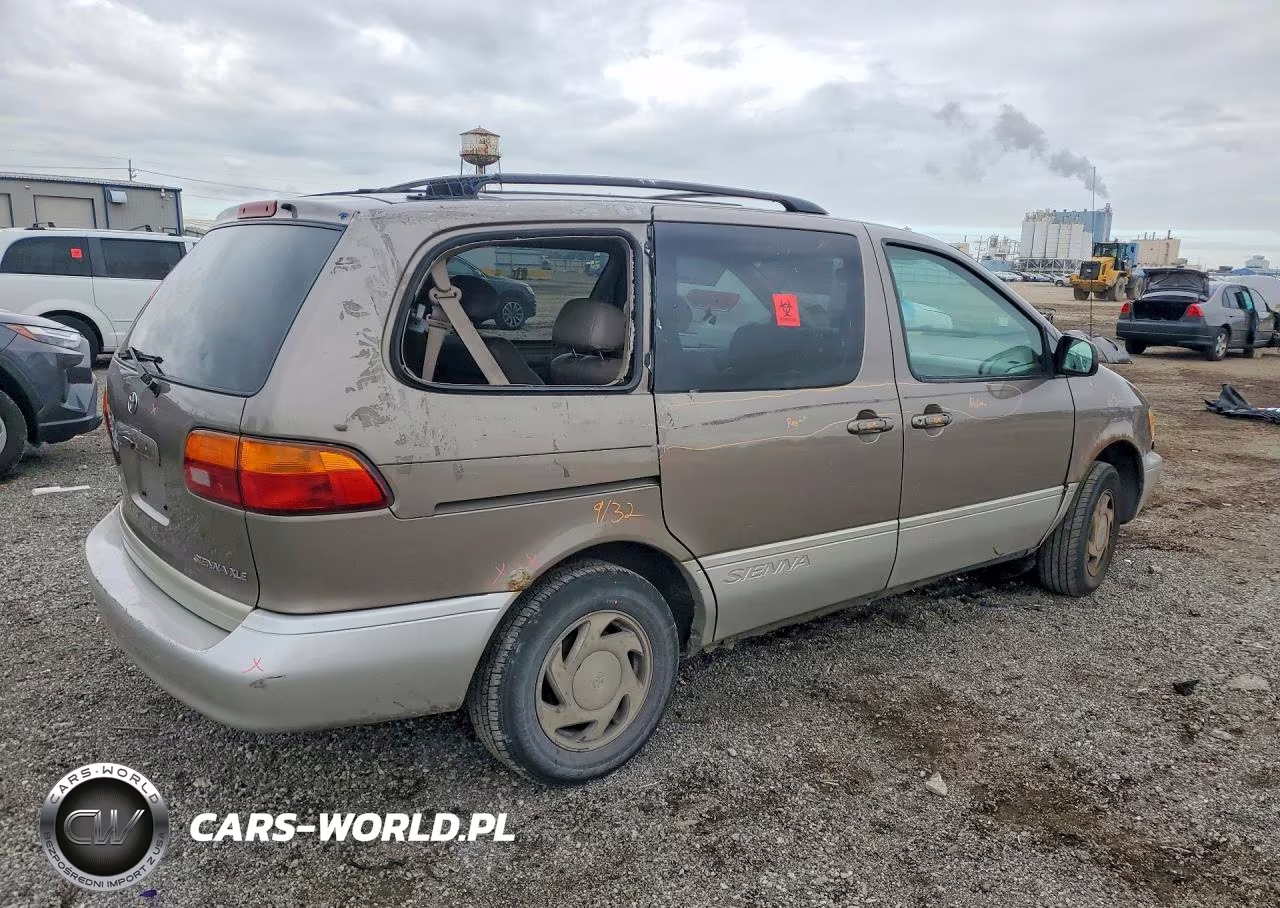 1999 Toyota Sienna Xle VIN:4T3ZF13C8XU105313 - 3