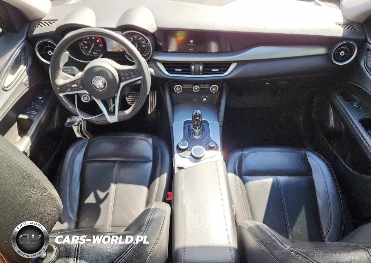 2018 Alfa Romeo Stelvio Sport VIN:ZASFAKPN2J7B87407 - 8