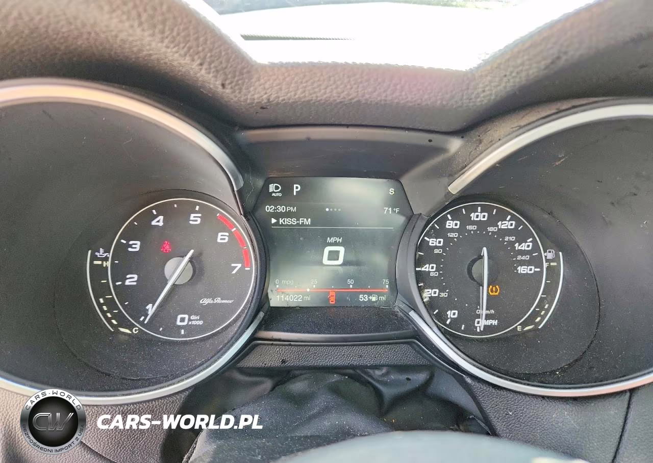 2018 Alfa Romeo Stelvio Sport VIN:ZASFAKPN2J7B87407 - 9