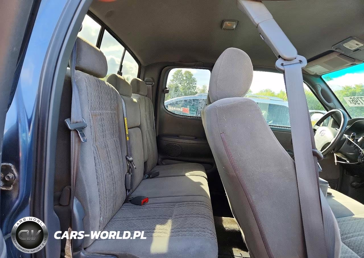 2018 Ford Escape Se VIN:5TBBT44105S458113 - 10