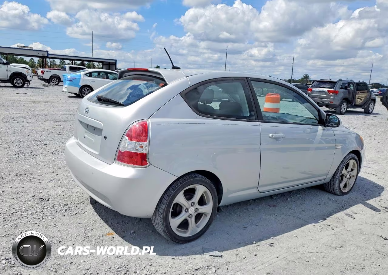 2008 Hyundai Accent Se VIN:KMHCN36C28U079222 - 3