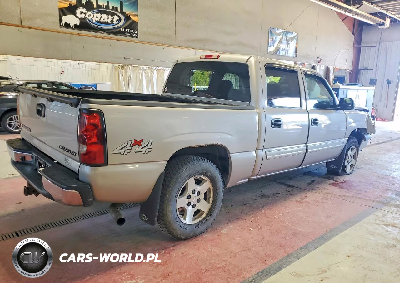 2004 Chevrolet Silverado K1500 VIN:2GCEK13T341388170 - 3