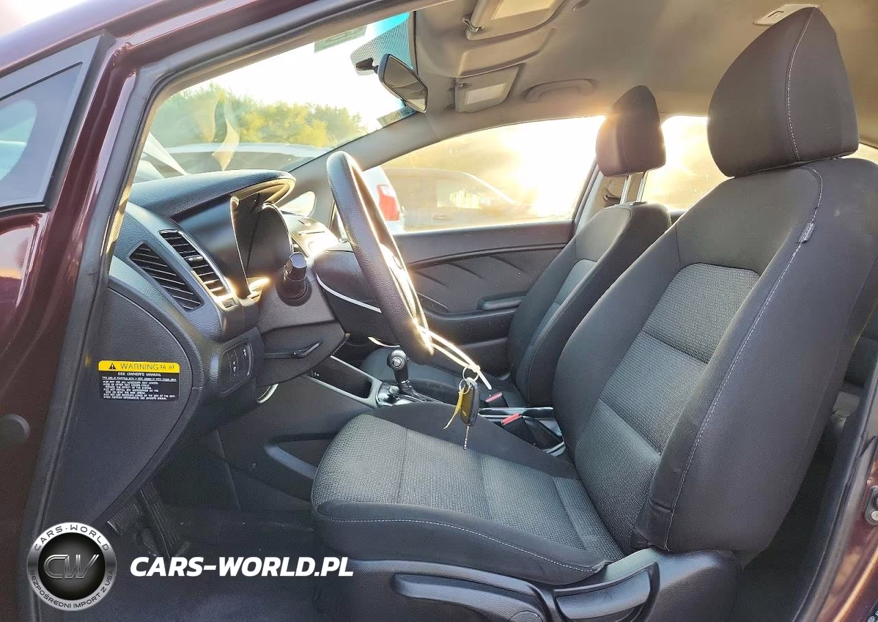 2017 Kia Forte Lx VIN:3KPFK4A74HE150865 - 7