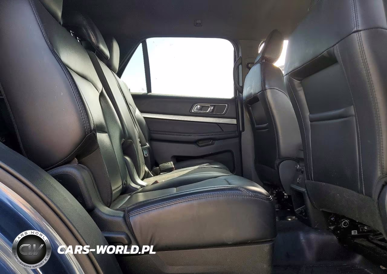 2019 Ford Explorer Xlt VIN:1FM5K8D89KGB37555 - 11