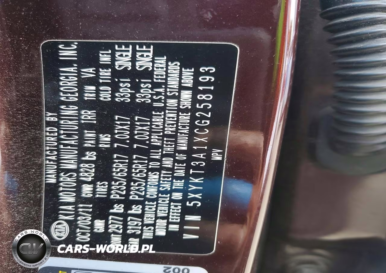 2012 Kia Sorento Lx VIN:5XYKT3A1XCG258193 - 12