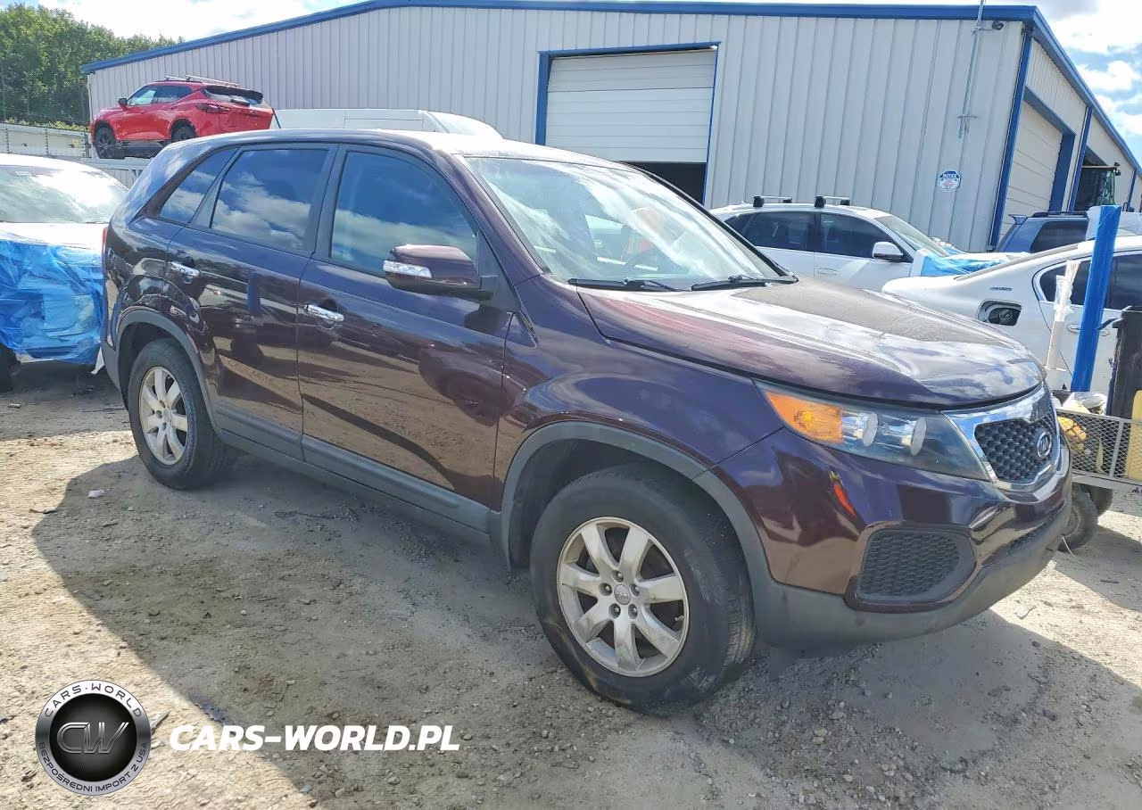 2012 Kia Sorento Lx VIN:5XYKT3A1XCG258193 - 4