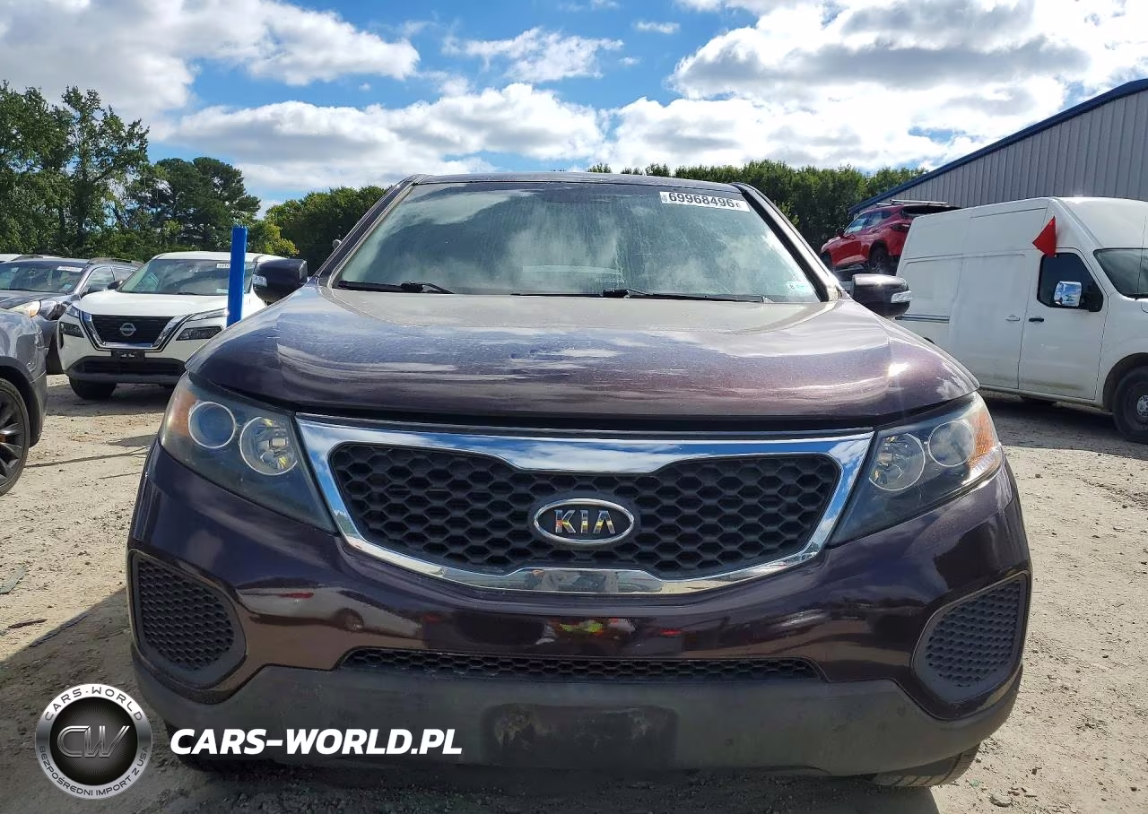 2012 Kia Sorento Lx VIN:5XYKT3A1XCG258193 - 5