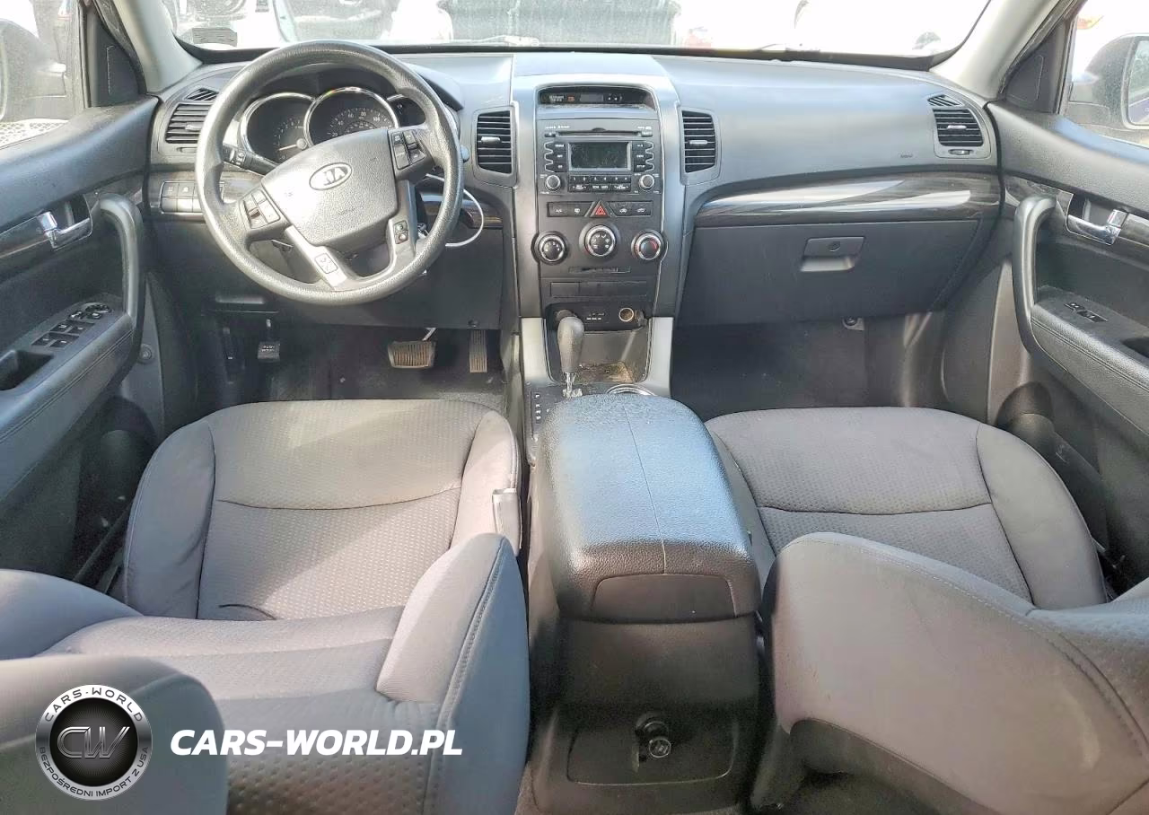 2012 Kia Sorento Lx VIN:5XYKT3A1XCG258193 - 8
