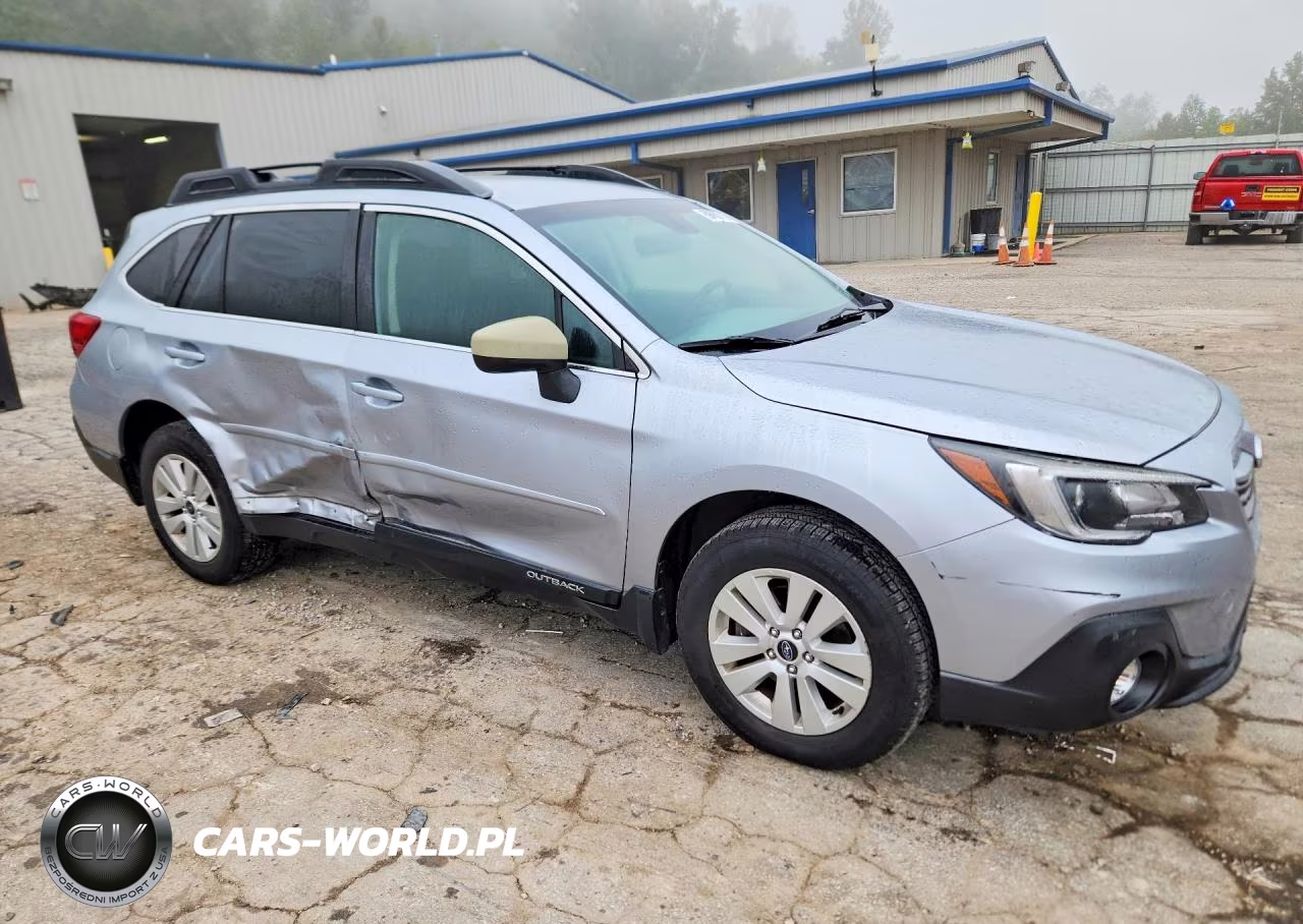 2019 Subaru Outback 2.5I Premium VIN:4S4BSAFC8K3361421 - 4