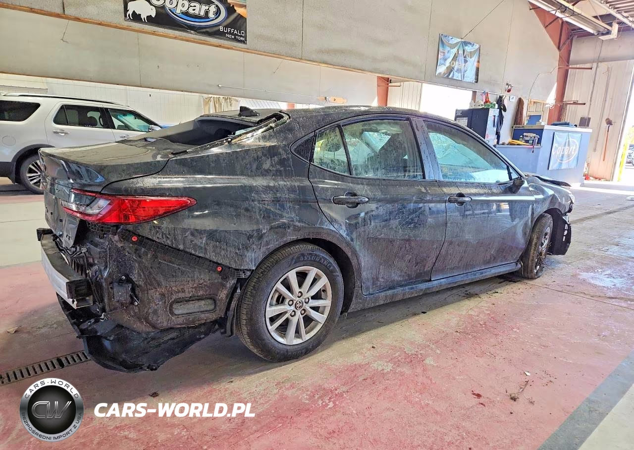 2026 Toyota Camry Le VIN:4T1DAACK3TU723206 - 3