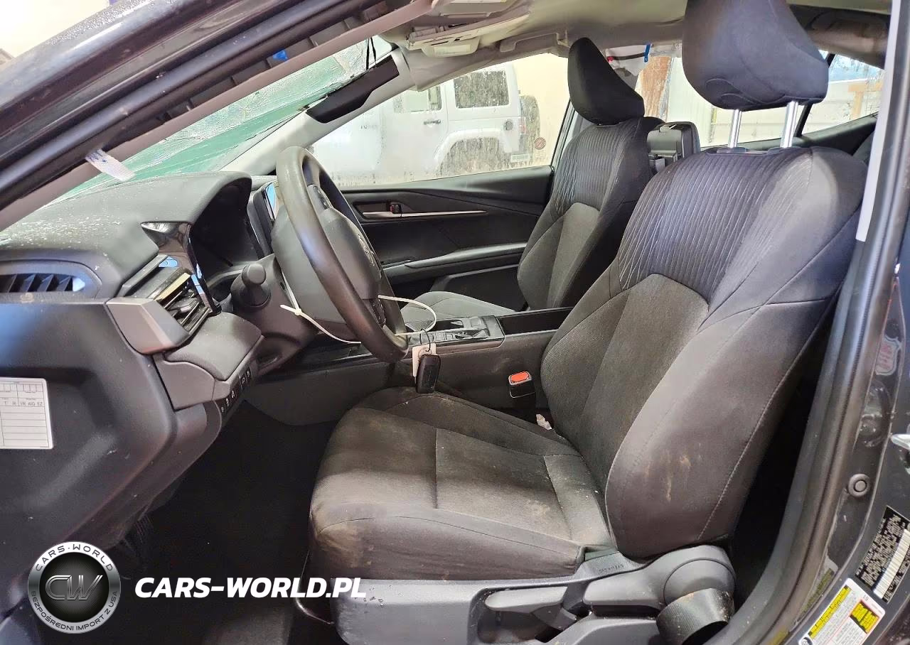 2026 Toyota Camry Le VIN:4T1DAACK3TU723206 - 7