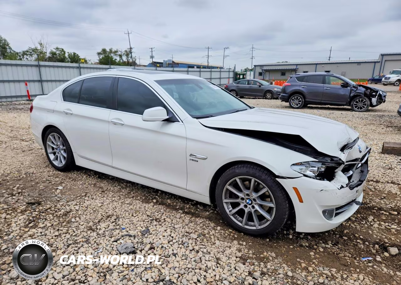 2012 BMW 528 Xi VIN:WBAXH5C50CDW09692 - 4