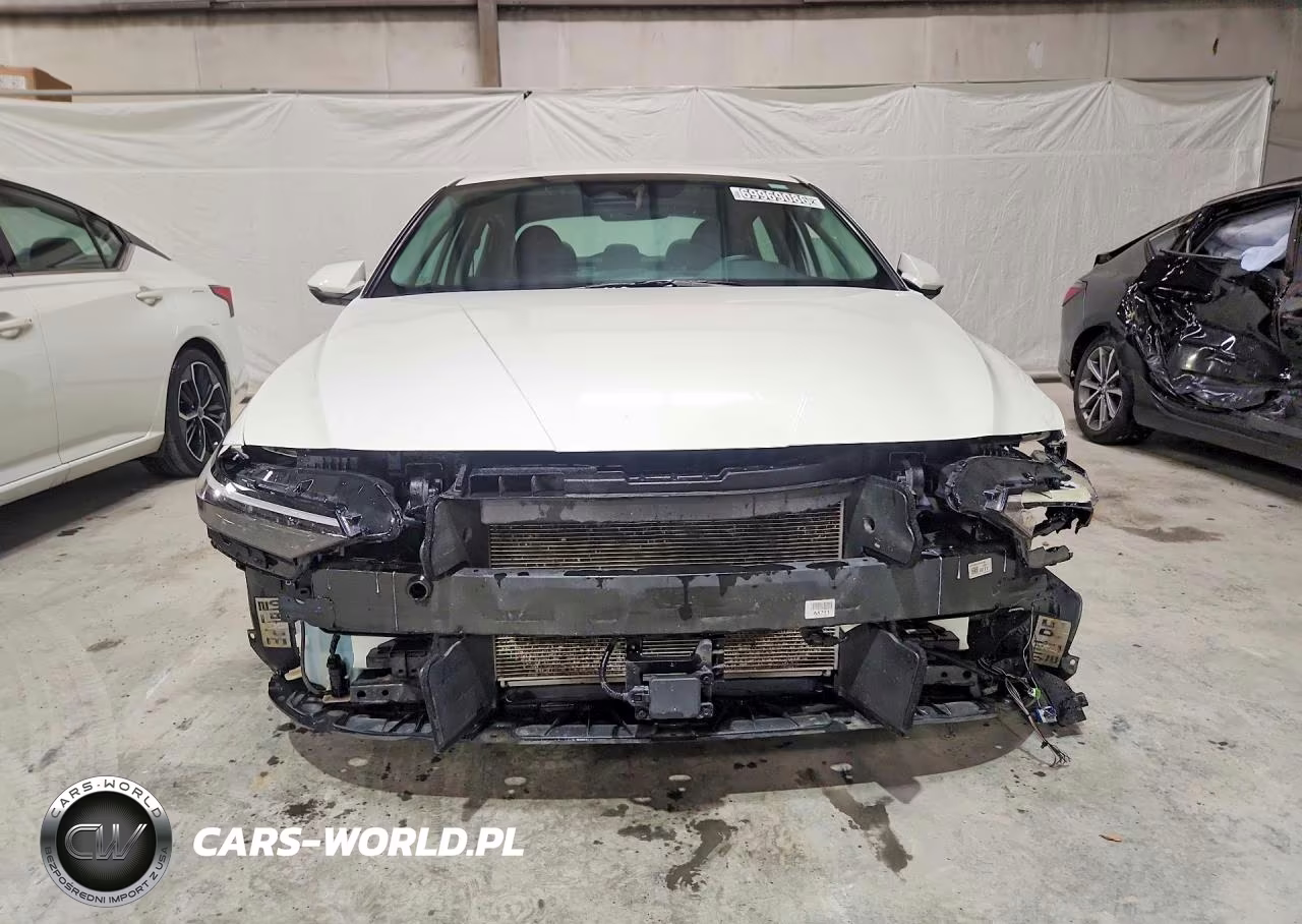 2025 Hyundai Elantra Limited VIN:KMHLP4DG9SU005759 - 5