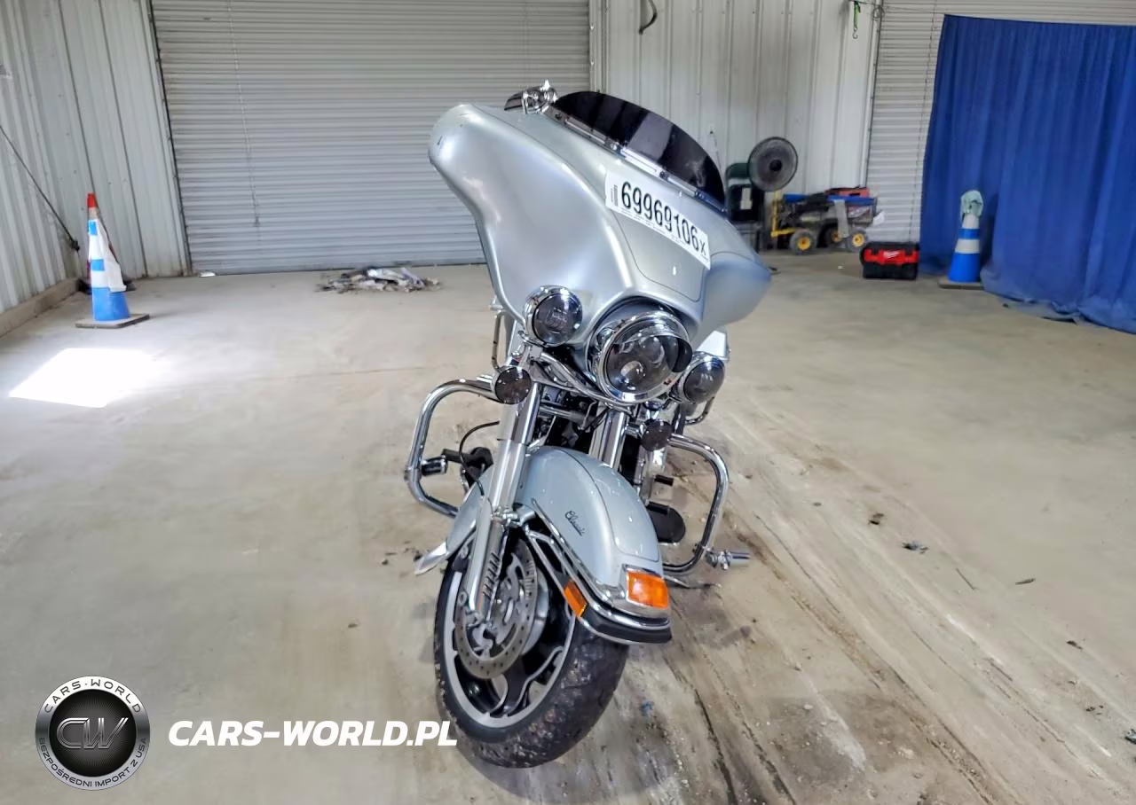 2012 Harley-Davidson Flhtc Electra Glide Classic VIN:1HD1FFM10CB679235 - 2