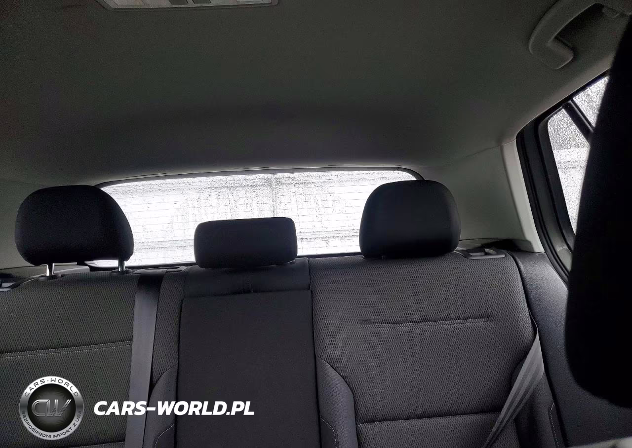 2019 Volkswagen Golf S VIN:3VWG57AU9KM016074 - 10