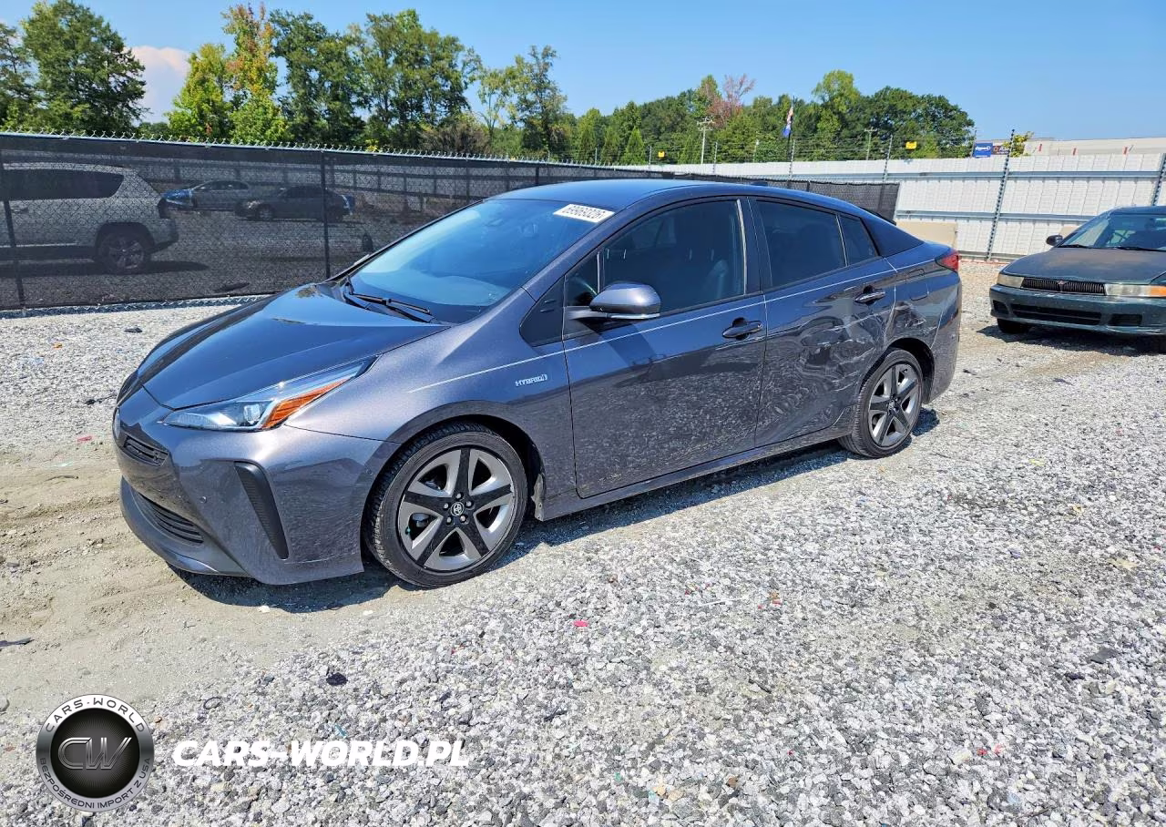 2021 Toyota Prius Xle VIN:JTDKAMFU2M3137582 - 1