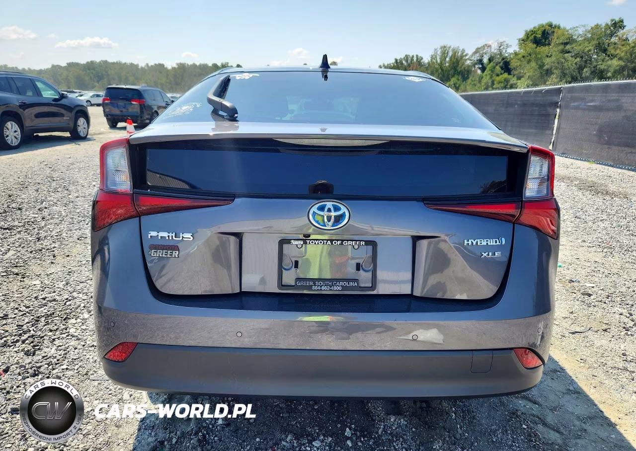 2021 Toyota Prius Xle VIN:JTDKAMFU2M3137582 - 6