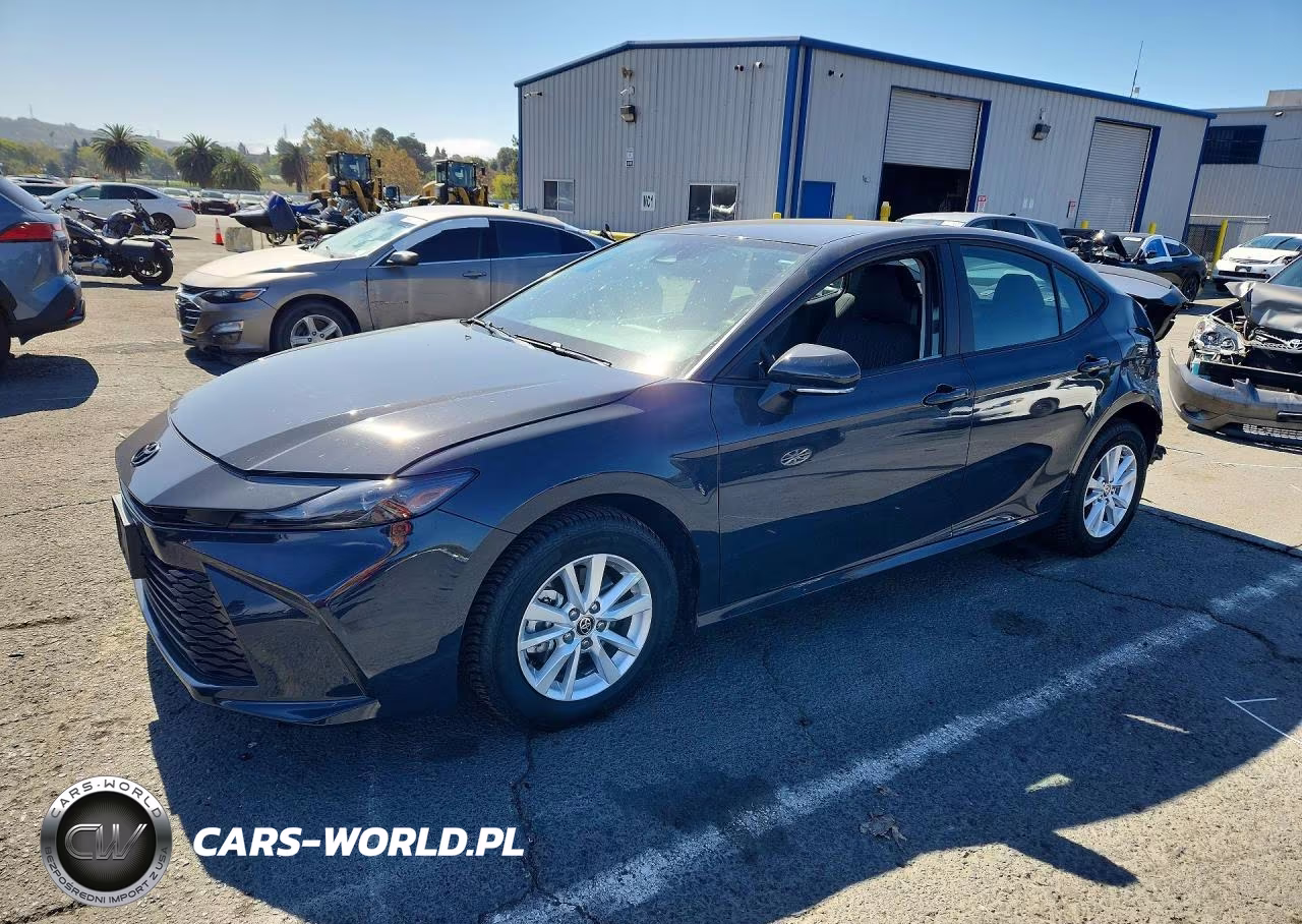 2025 Toyota Camry Le