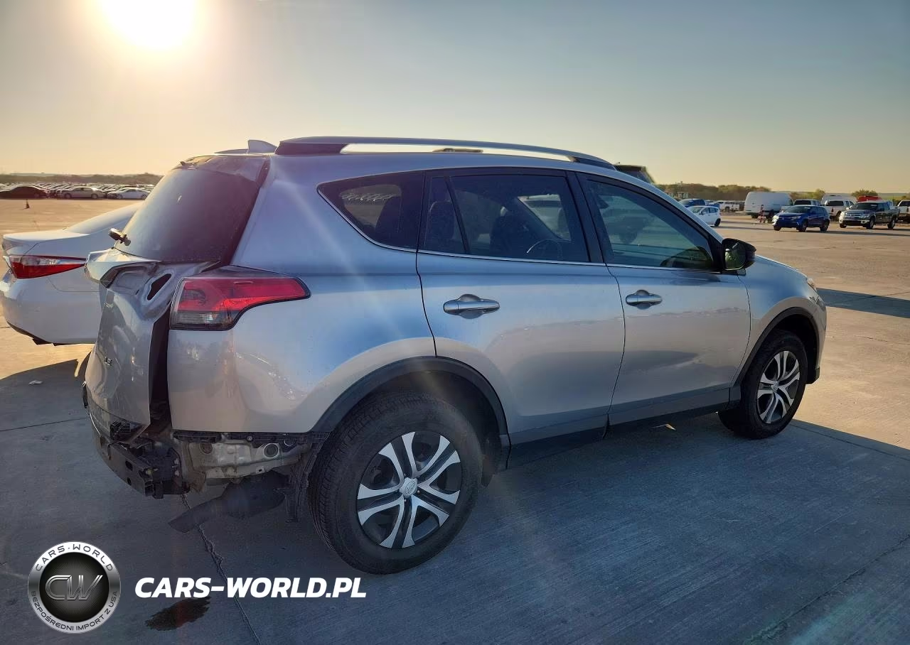 2018 Toyota Rav4 Le VIN:JTMZFREV1JJ176145 - 3