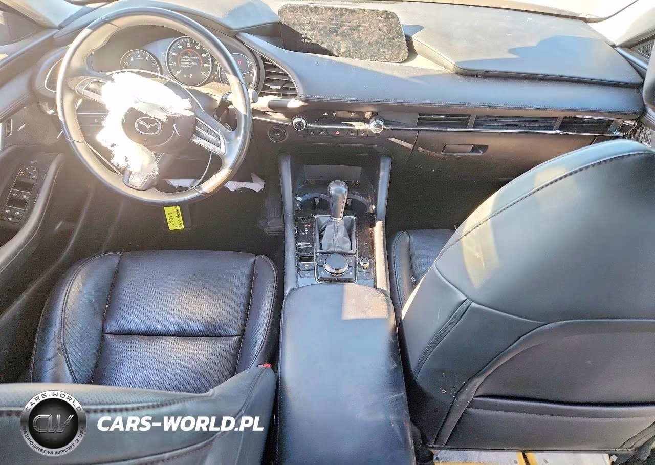 2022 Mazda 3 Premium VIN:3MZBPBDLXNM300375 - 8