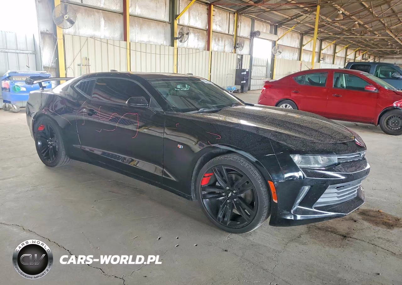 2017 Chevrolet Camaro Lt VIN:1G1FB1RS5H0111632 - 4
