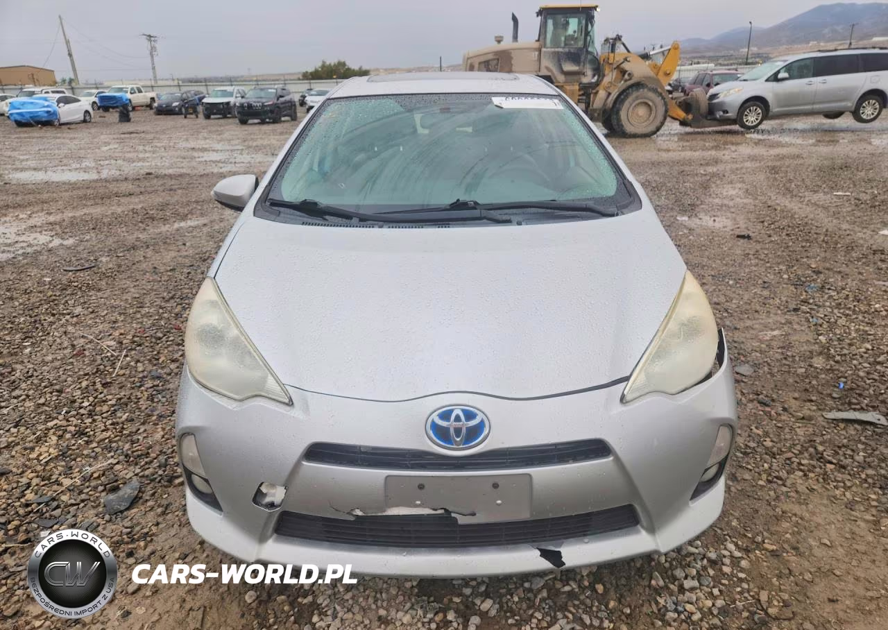 2012 Toyota Prius C Four VIN:JTDKDTB31C1024277 - 5