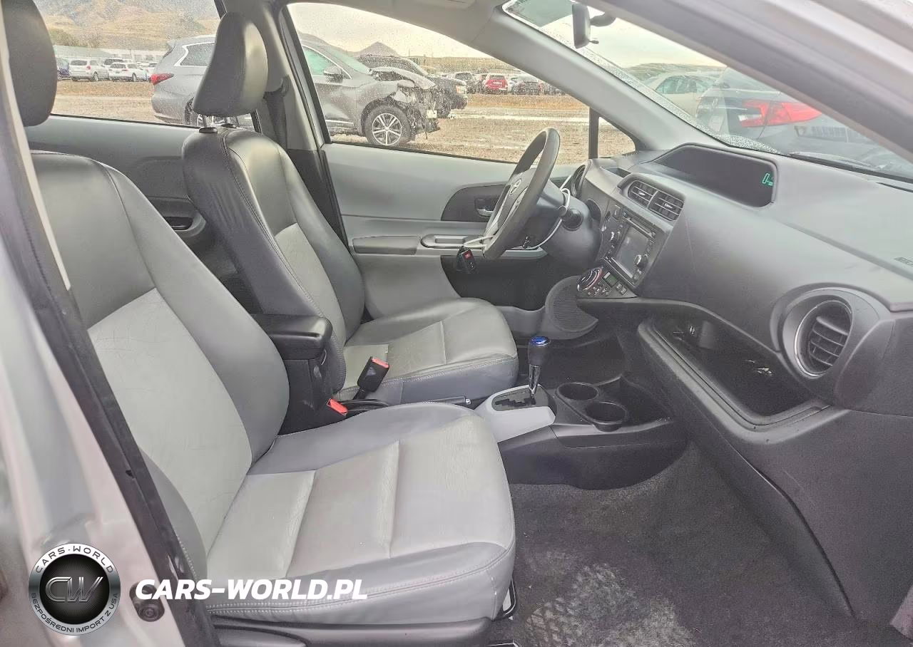 2012 Toyota Prius C Four VIN:JTDKDTB31C1024277 - 7