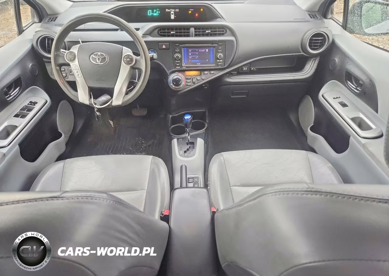 2012 Toyota Prius C Four VIN:JTDKDTB31C1024277 - 8