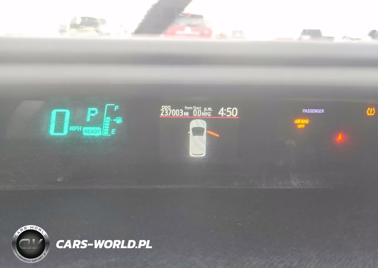 2012 Toyota Prius C Four VIN:JTDKDTB31C1024277 - 9